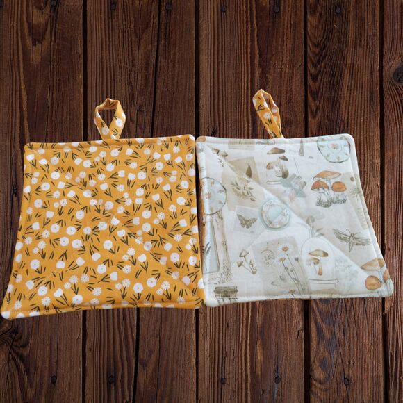 Handmade Potholder, Set of 2, Reversible Gold Floral and Cottage Quilted Hot Pad - Picture 7 of 7
